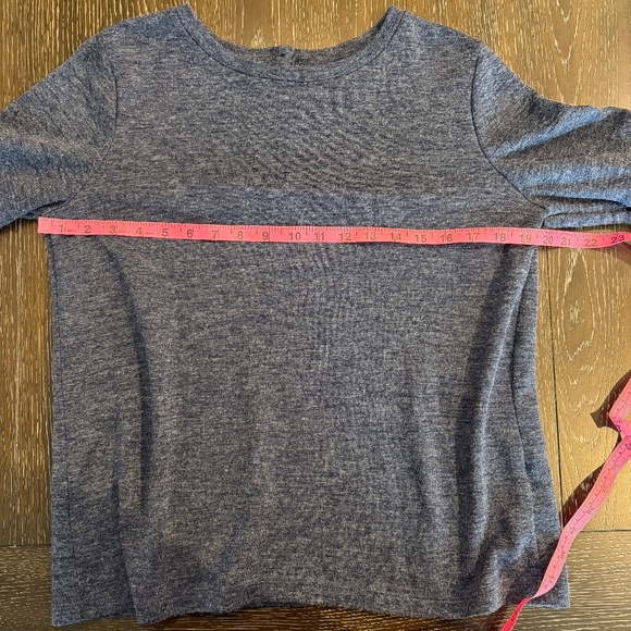 Lucky Brand Women’s Bell Sleeve Blue Pullover Sweater Size Medium - Picture 5 of 5